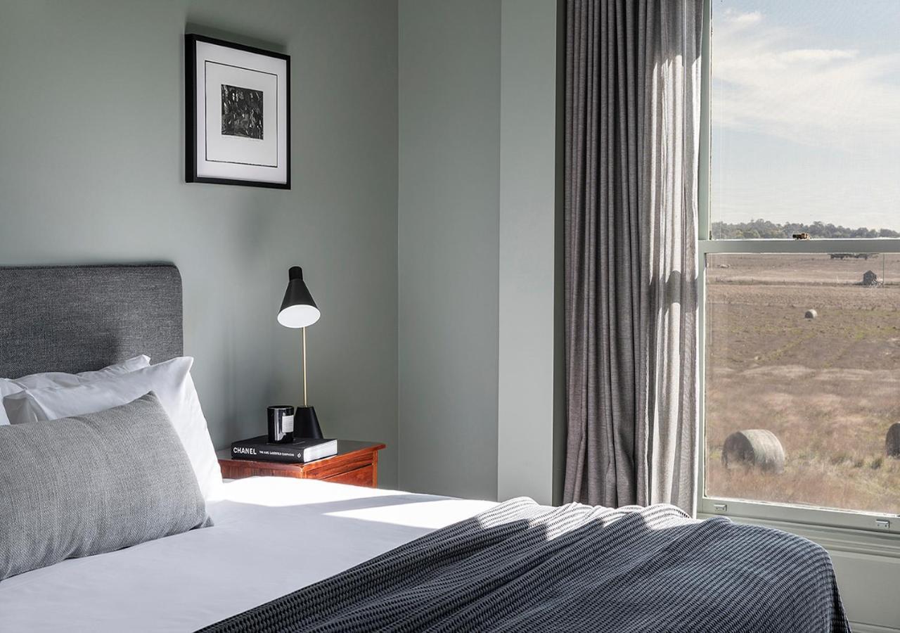 Cleveland Estate Hotel Lance Field Ngoại thất bức ảnh