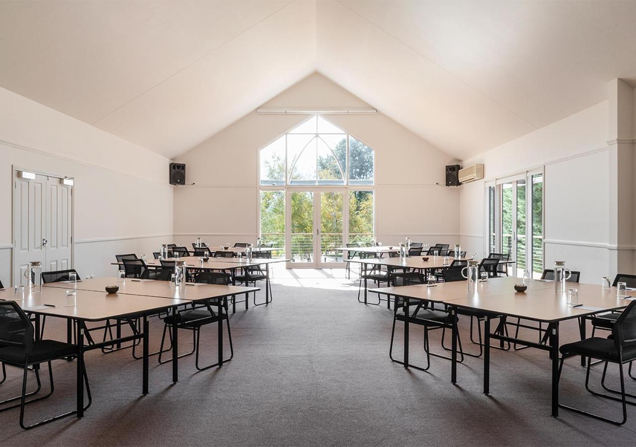 Cleveland Estate Hotel Lance Field Ngoại thất bức ảnh