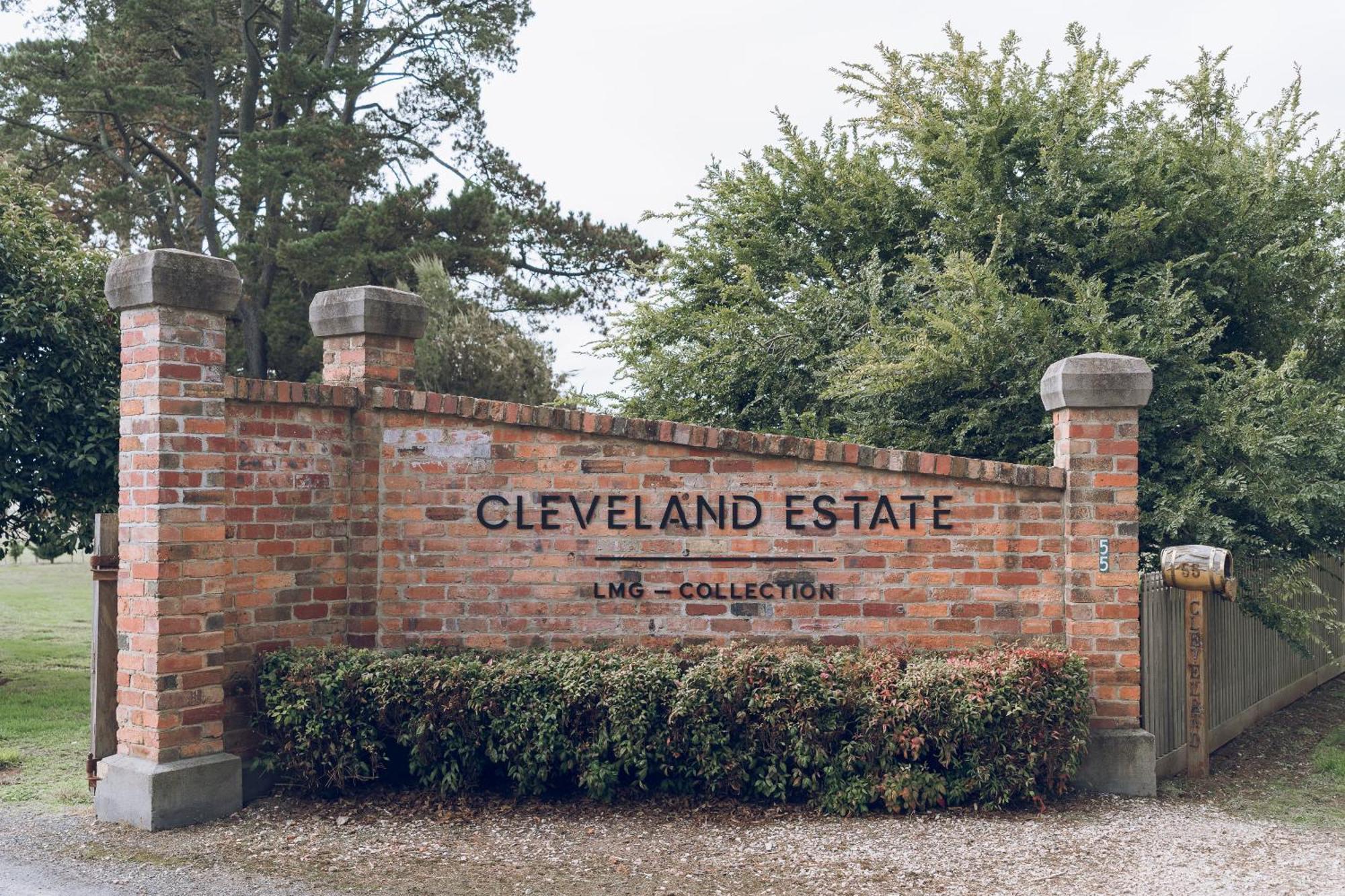 Cleveland Estate Hotel Lance Field Ngoại thất bức ảnh
