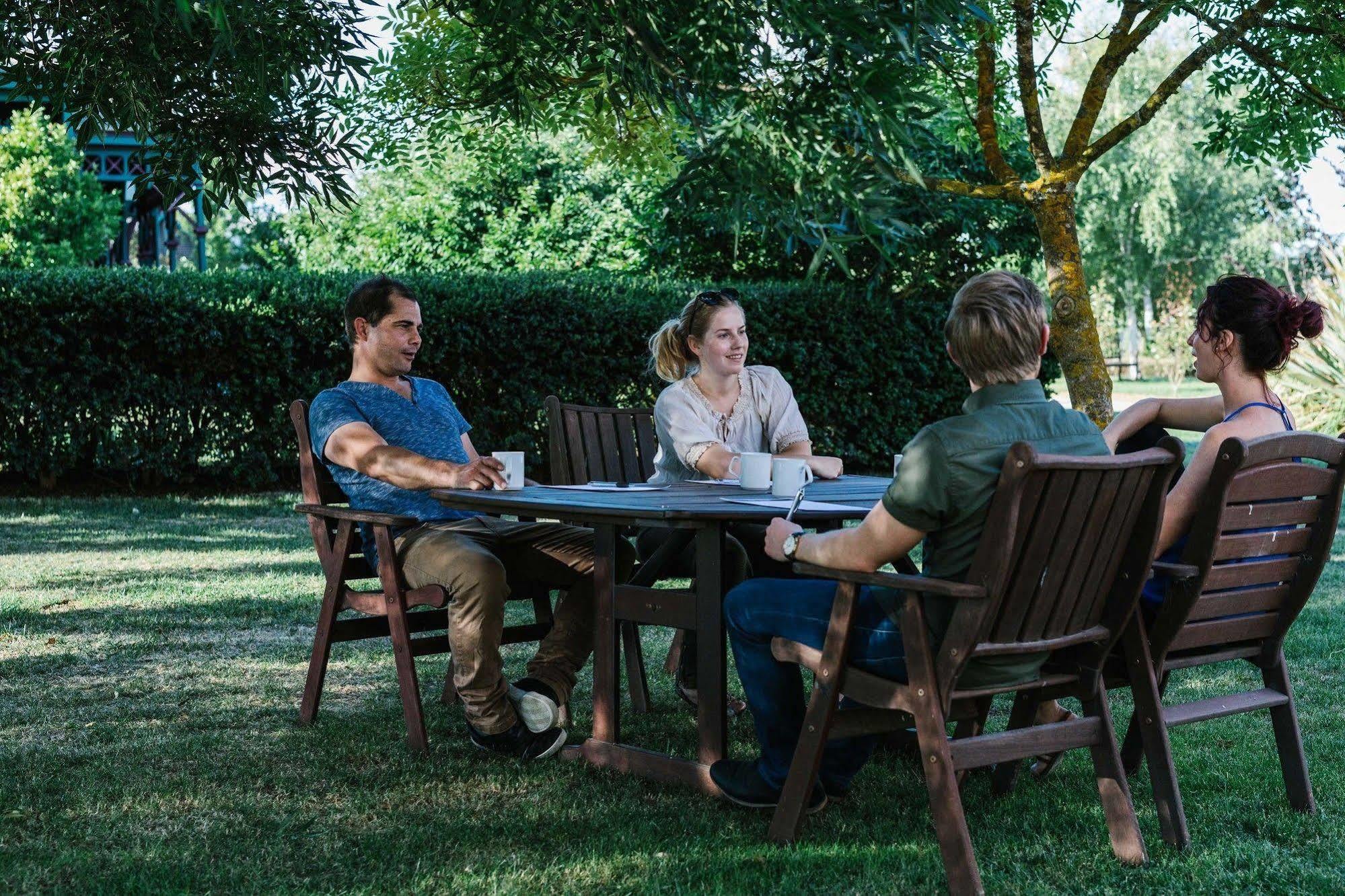 Cleveland Estate Hotel Lance Field Ngoại thất bức ảnh